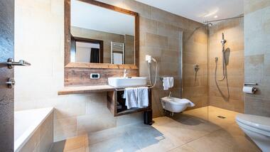 Bathroom of the Ander Suite