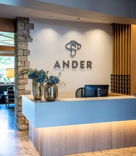 Hotel Ander Rezeption